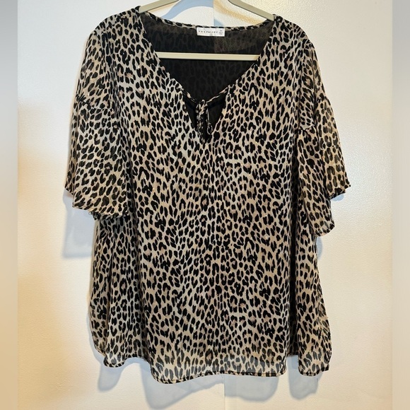 Retrology leopard short sleeve blouse size 2X - Picture 8 of 8